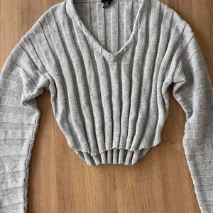 Grey cropped sweater with ribbed detail Medium